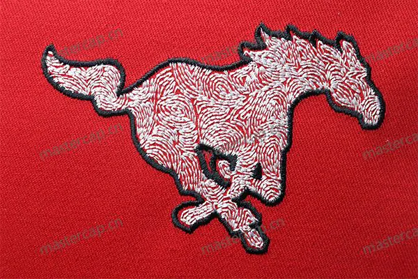 ME007 Stipple-stitch embroidery with satin-stitch edging
