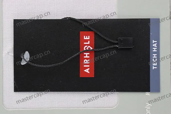 MHT004 0.5 mm double-sided printed PVC hangtag with plastic seal