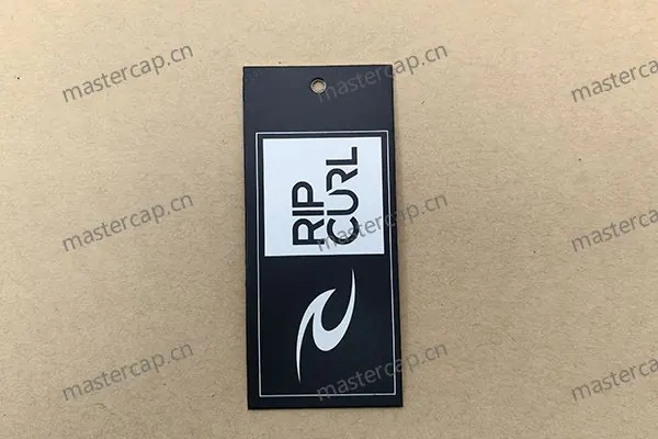 MHT013 700 gsm matte-laminated art paper hangtag with double-sided printing