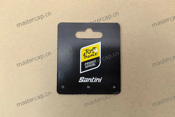 MHT015 900 gsm matte-laminated art paper hangtag with double-sided printing