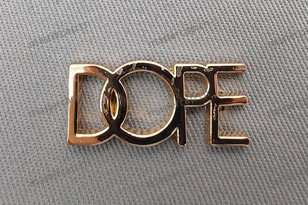 MB011 Light-gold-plated metal patch