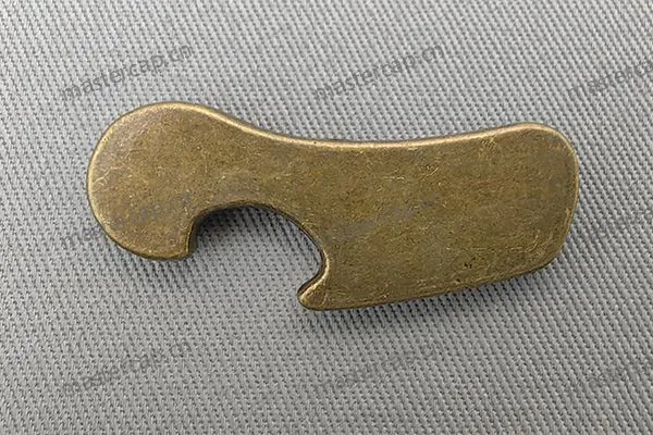 MB025 Antique-brass-plated metal bottle opener