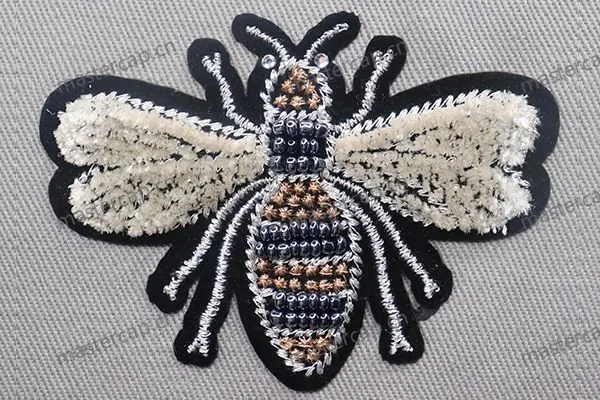 ME052 Toothbrush embroidery patch with bead accents