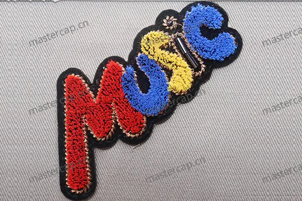 ME053 Toothbrush embroidery patch with bead accents